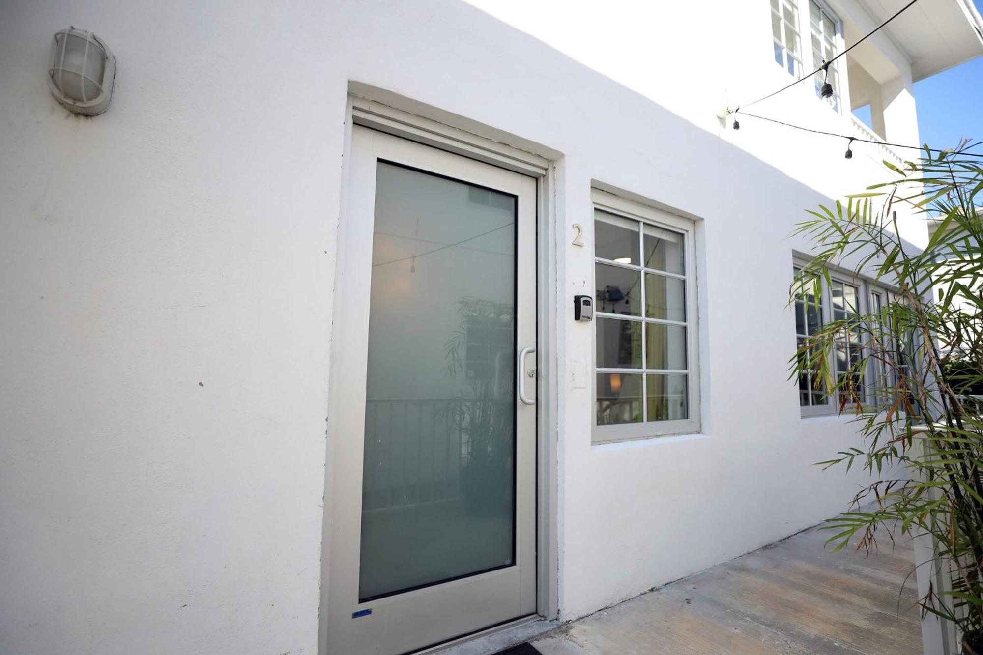 South Beach 2 Bedroom Family Pet Friendly Apartment With Free Parking On Premise Miami Beach Exterior photo