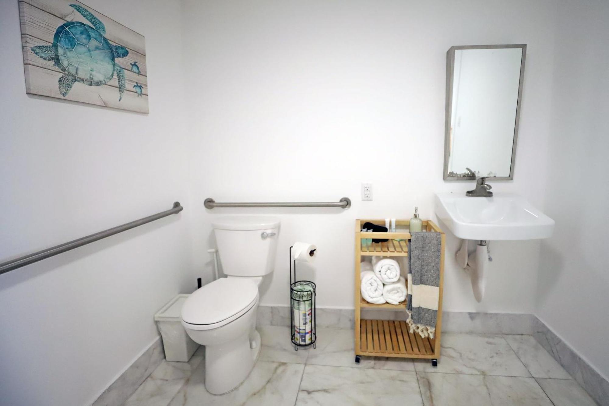 South Beach 2 Bedroom Family Pet Friendly Apartment With Free Parking On Premise Miami Beach Exterior photo