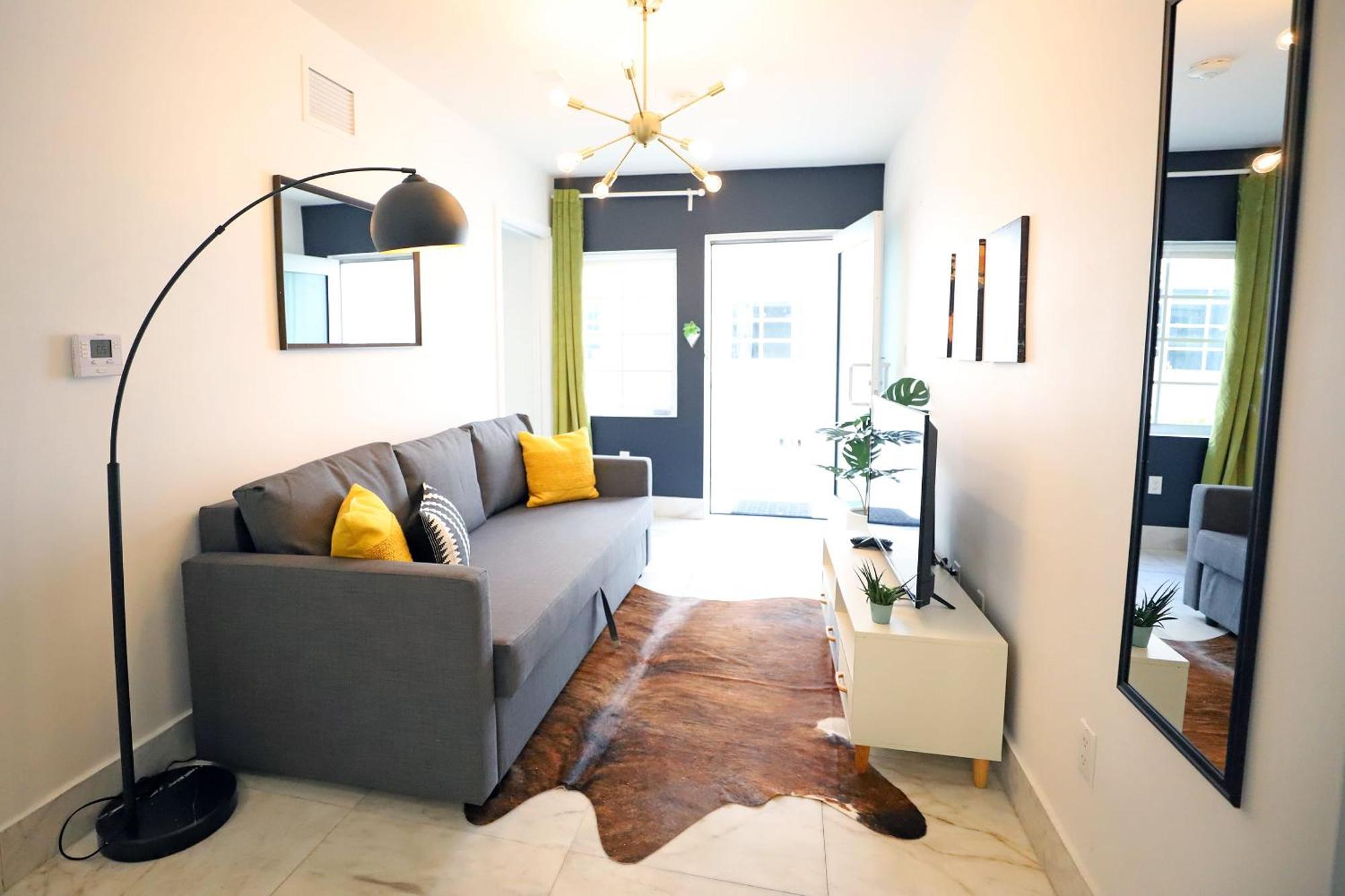 South Beach 2 Bedroom Family Pet Friendly Apartment With Free Parking On Premise Miami Beach Exterior photo